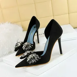 Chaussure hbp onf-brand escarpins femme new Fashion Slingback Designer Уникальные роскошные алмазные каблуки для женской обуви