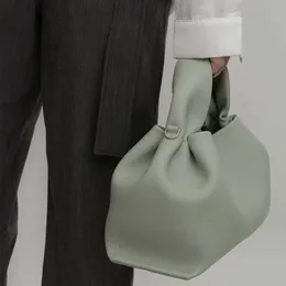 Designer French Women's Single Handbag Shop %60 Wholesale Retail New Niche Brand Lunch Box Bag Fashionable and Versatile Solid Color Handheld Shoulder Crossbody Bag2