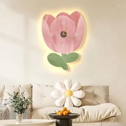 Zegar ścienny kremowy zegar i dekoracyjny malarstwo nordycka kreatywna lampa idealna do domowego wystroju restauracji 2024
