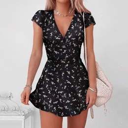 V-neck Sweet High Floral Print Waist Pulling Dress