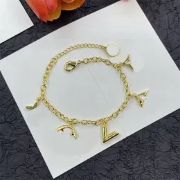 Classical Luxury Brand Designer Charm Bracelet Gold Plated Bracelets Diamond Flower Letter Link Chain Bracelet Elegant Women Girl Trendy Fashion Jewelry With Box
