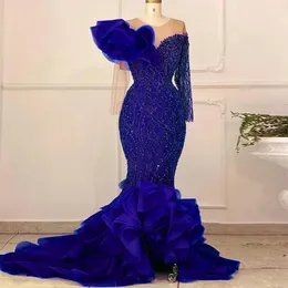 반짝이 ASO EBI Mermaid Prom Dreess Illusion Long Sleeves Ruffle Bed Royal Blue Bride Reception Dress Tiered 우아한 아랍어 공식 이브닝 가운 여성을위한