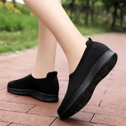 Buty swobodne różowe okrągłe nos Top Sale Life Sneakers Flats Domowe buty domowe sport 2024 Strażnicy Donna Hypebeast