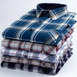 2024 Bomullsmän flanellskjorta långärmad avslappnad mjuk bekväm förtjockande rutiga skjortor blusen män kläder överdimensionerade s-6xl 240306