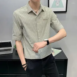 Camisas casuais masculinas roupas listradas camisa e blusa verde masculino top meia manga estilo coreano designer de verão com mangas de gola i xxl