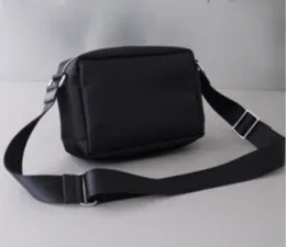 2022A Modna TABA TABY Zimowe projektowanie klatki piersiowej męskie i damskie torebka torebka pełna kolor Cute Messenger Bag Unisex ramię