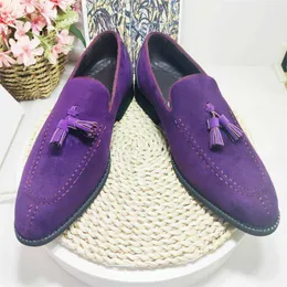 HBP Balık Dışı Ekstra Boyut 38-486.5-14 Mor Renk Süet Deri Klasik Erkekler Üzerinde Dayanıklı Moda Kayışı Tassel Loafer Elbise Ayakkabı