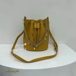 M-Jis Дизайнерская сумка Модная сумка-ведро Большая вместительная текстурированная сумка через плечо Ins Wind street photo сумка через плечо