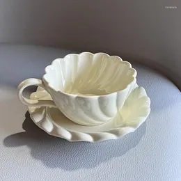 Dekorative Figuren Vintage wiederverwendbare Kaffeetasse tragbare Reise türkische Luxus Tee Porzellan Mädchen Tazas De Ceramica Creativas Set