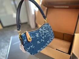 مصمم CO Bag Women Denim Penn Contte Counter أكياس مقللة CC5A شعار كلاسيكي Kleo Crescent Pea Ulderarm Handarm Handship Hide Crossbody Wallet C على شكل مشكل