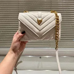 designer New underarm bag crossbody bag is very suitable Women Wallet Mini Purses Crossbody underarm for the retro atmosphere of spring instantly fills up size 21CM