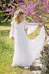 211 Jahre Boho Blumenmädchenkleid für Hochzeit Mädchen Junior Brautjungfern Kleider Spitze Erstes Kommunion Bohemian Kleid 240401
