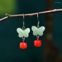 Baumelnde Ohrringe, klassischer Vintage-Charme, roter Jade-Schmetterling für Frauen, elegantes ethnisches Temperament, chinesischer National-Ohrring-Schmuck