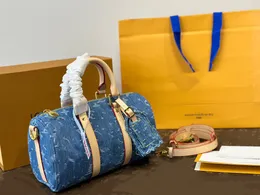 Luksusowe torby kobiety torby jadące dżinsowe torebki Keepall 20 TOTES Designerskie worki na ramię graffiti Letter Crossbody Torby