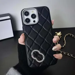iPhone 15 Pro Max Designer Phone Case for Apple 14 13 12 11 Luxury Pu Lambskin Bumper-Patched Diamond Pattern Studded Camera Lens Ring Logo Back Coque Fundas Black