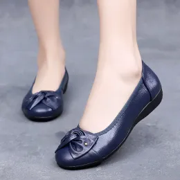 Сапоги женская плоская обувь 100% пружина кожи и осенние женские ботинки с мягким дном круглые туфли большие женские туфли