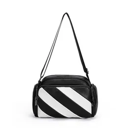 Torby na ramię damskie torebki łańcucha torby na pojedyncze ramię w torbie krzyżowe TOTE Black White Designer Bag 240311