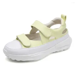 Sandaler Storlek 37 Öka höjden Kvinnor Summer Flat Shoes Outdoor Sandal Swimming Slippers Sneakers Sport Models Shoes