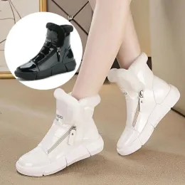 Boots Winter women's shoes 2022 new fashion short boots plus velvet hightop sneakers warm cotton shoes snow boots women's trend
