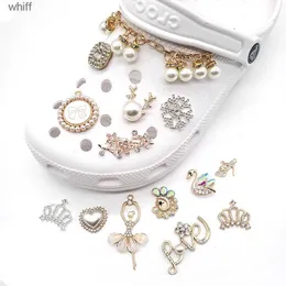 Sandálias de Metal 1 PCS Diamante Coroa Sapato Encantos DIY Jóias Acessórios de Neve Fit Womens Sandálias Decorações Fivela Meninas Adulto Festa GiftsC24318