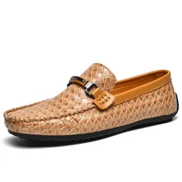 HBP Non-Brand Latest Design Men Casual Shoes Weave Slip On Comfortable Durable Fashion Moccasin Shoes for Men