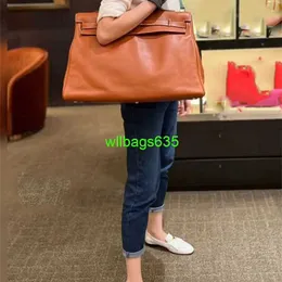 Bolsas artesanais de couro HB Ky50 Edição limitada Bolsas grandes Nova bolsa de fitness masculina e feminina de alta capacidade Bolsa de bagagem para viagens de negócios Bolsa grande de couro macio W0