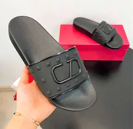 Rivetto nero Vl Slide Infradito Pantofole V Sandalo Tacco piatto Suola in gomma Sandalo Donna Ciabatte estive Designer Scarpe Uomo Mocassino Beach Tazz Pantofola Dhgate Mainstream S377