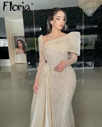 Perły szampana z bocznego pociągu przyjęcia weselne suknie Arbaic luksusowe pełne koraliki formalne suknie balowe dla kobiet na zamówienie 240407