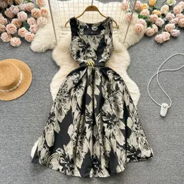 Casual Dresses Court Style Long Dress for Women Printed Square Collar Sleeweless Belted Female French Chic A-Line Vestidos Drop