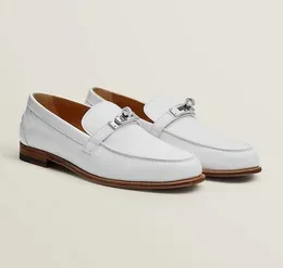 Nuove scarpe da uomo d'affari di lusso da uomo Mocassini Destin da uomo in vera pelle Gommino Slip On Walk Wedding Business Drive Dress Classics Scarpe casual scatola Taglia 38-45