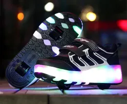 Buty Roller Boate Buty LED LED Mrugnięcie Deformacja Odkształcenie Parkour Runaway Sneakers Doross Dzieci Poślizgające się sport 2 koła buty