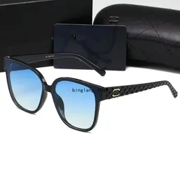 Le migliori marche da donna Fashion Luxury 0735 occhiali da sole da passerella Occhiali quadrati retrò di design di alta qualità
