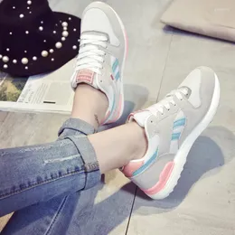 Swobodne buty sportowe kobieta płaska komfort oddychający gęste gęste leki koronkowe harajuku studenci Tide Women Sneaker