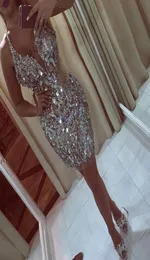 Shinning Silver Short Prom Dresses Sexy Halter Sequins pärlor aftonklänningar Backless Cocktail Party Dress Kne Length Women Vestid4441394