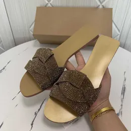 HBP bez marki hurtowo-hurtowy Babouche Femme Rhinestone Wygodne fantazyjne buty na zewnątrz letnie płaskie sandały dla kobiet