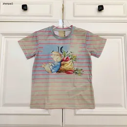 럭셔리 베이비 셔츠 그라디언트 컬러 Tshirt 크기 100-150 cm 디자이너 아이의 옷 귀여운 토끼 패턴 프린트 소녀 짧은 소매 티 24mar