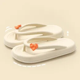 Flops Slides Spesso Slide Soludo femminile Flip di marca di lusso Flip estate Casual Nonlip Plifori Sandali da spiaggia per esterni Sandali morbidi Eva Sole pianee