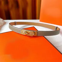 Casual Designer Belt för kvinna Thin Fashion Ceinture Luxe Jeans Midjeband Cowskin Real Leather Locking Spuckle Solid Style Woman Belt för klänningar FA073 C4