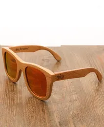 Occhiali da sole vintage in legno di bambù Occhiali da sole polarizzati da donna fatti a mano con custodia UV400 Tonalità retrò 2020 Nuovo design Eyewear18863732