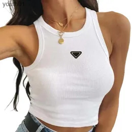 Kadınlar bluz gömlekleri sıcak pr-a yaz beyaz kadınlar tişört üstleri tees mahsul üst nakış seksi omuz siyah tank üst 240318