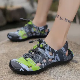 부츠 뜨거운 판매 브랜드 막힘 남자 샌들 캐나다 신발 에바 가벼운 샌들 맨 화려한 신발 여름 해변 zapatos hombre 2022