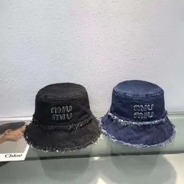 Lyxdesignerhatt för kvinnor och män familjer rå kant denim fiskare hat nätverk samma stil pott hatt kvinnor mångsidig mode solskade hattparti