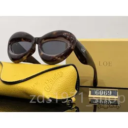 Luxury Sunglasses For Women Oval Designer Loewee Sunglasses For Men Traveling Fashion Adumbral Beach Sunglasses Goggle 8 Colors Original Box 1190