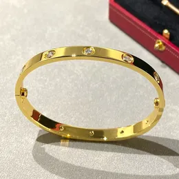 Skruvkärlek Guldarmband smycken Klassisk mode unisex party rostfritt stål Bracklet juvelery för kvinna Sier Designer Armband Diamond Bangle