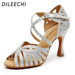 신발 Dileechi Silver Glitter Rhinestone 라틴 댄스 신발 여성 플래시 살라스 왈츠 볼룸 신발 9cm 쿠바 힐 소프트 아웃솔