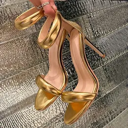 Najwyższej jakości Gianvito Stiletto Obcasy Sandały Sztyfowe dla kobiet Summer Luksusowe designerskie buty 10,5 cm Złote cielę skórzane pasek stopowy Obcina tylne obuwie z pudełkiem