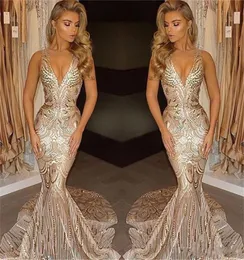 2020 Luxury Gold Sopecinded Mermaid Prom Dresses Deep V Neck Speak Train Long Formal Plus Size Simpary Octunes Evening Party Pagean3518532