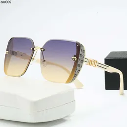 New Polygonal Frame Inlaid with Glitter Pink Light Luxury Style High-end Womens Sunglasses Fashionable Internet Celebrity Street Photo 7sgf