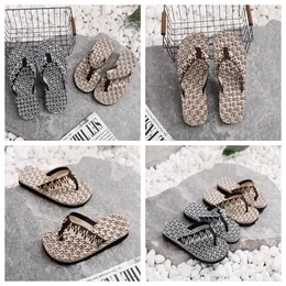 Designer tofflor kvinnors sommarhäl sandaler kvalitet mode tofflor tryckta vattentäta tofflor plattform tofflor strand sport flip-flops gai mode överdimensionerad