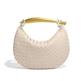 Chic Shoulder Bags Small Designer Handbags Design Hand Woven Tote Bag Dumplings Casual Shoulder Messenger 240311